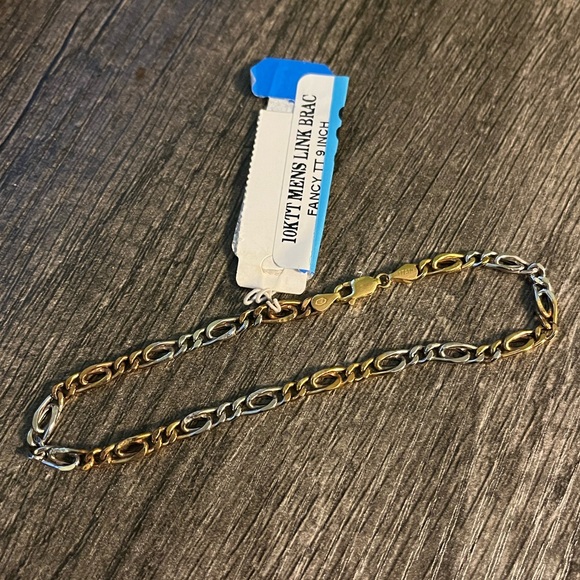 NWT 10k Two-Tone Men’s Fancy Link Figaro Bracelet, 9” - Picture 3 of 5